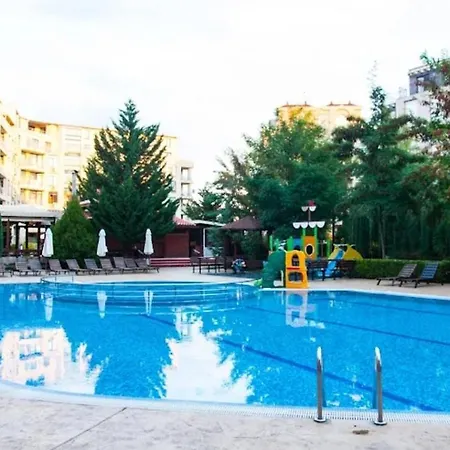 Apartment 16 - Rainbow Complex *