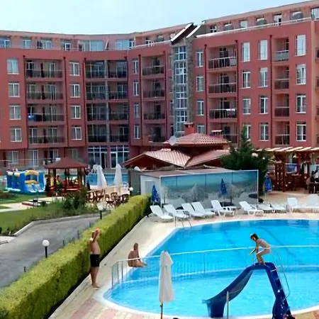 16 - Rainbow Complex * Sluneční pobřeží