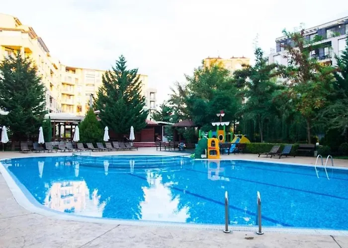 Lägenhet 16 - Rainbow Complex *